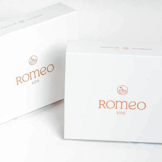 Sudadera con capucha infantil en tono pastel con orejitas de animal