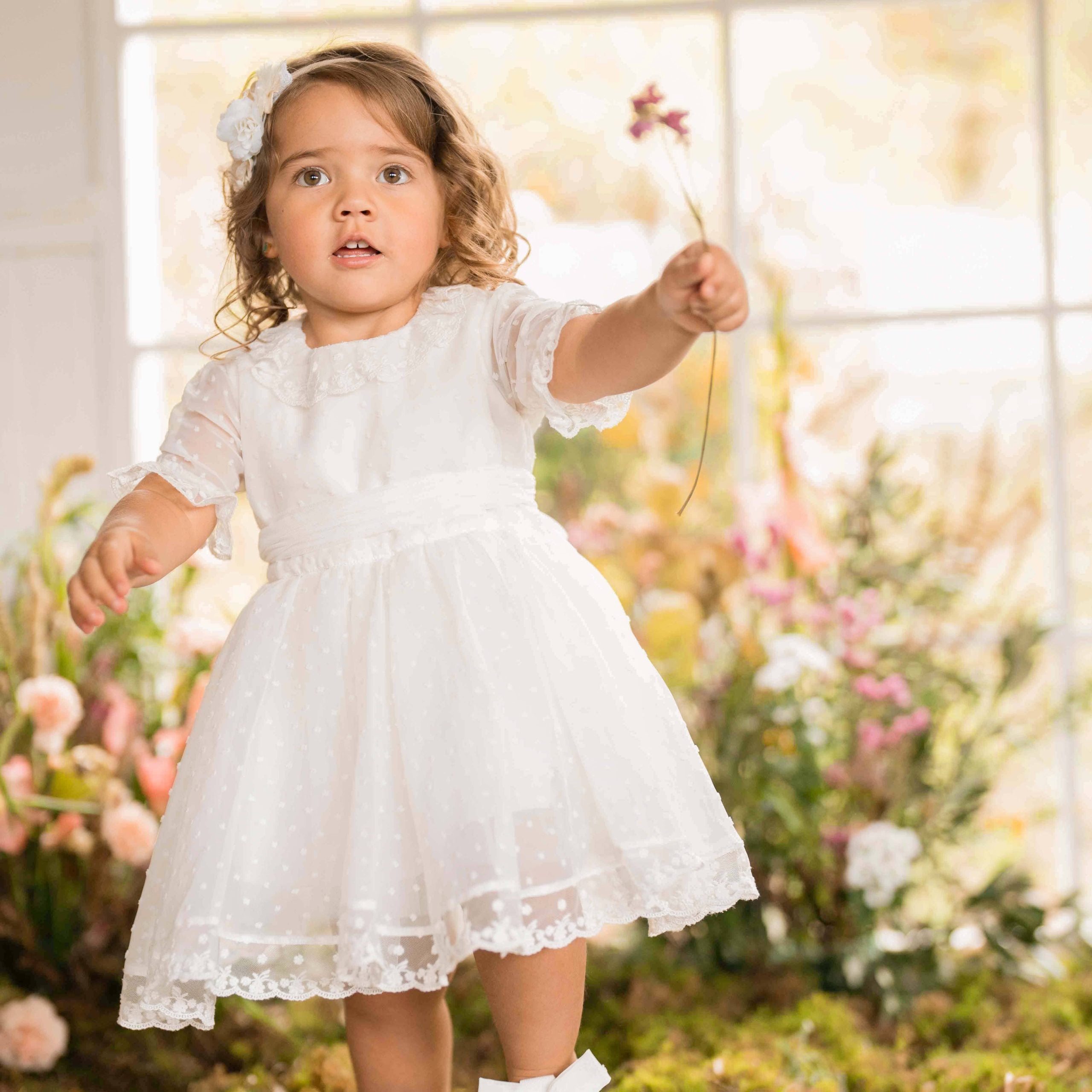 Vestido de Bautizo para Bebé Diseño Elegante en Organza
