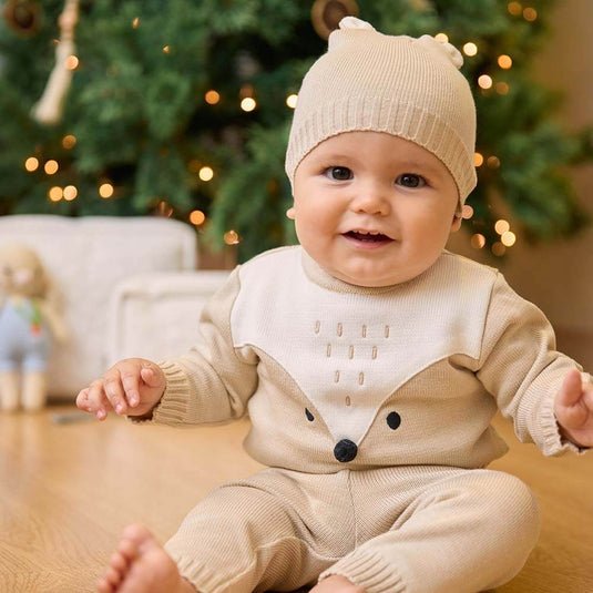 Vestido de fiesta infantil con volantes y detalles en encaje blanco