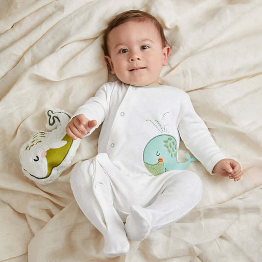 Pijama infantil azul con estampado de ballena 3D