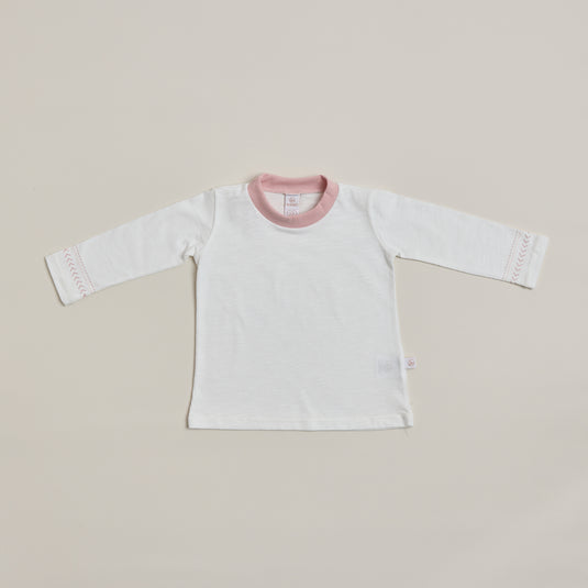 Pijama infantil de manga larga con estampado de constelaciones y planetas