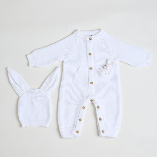 Enterizo acanalado blanco para recién nacido con pie integrado