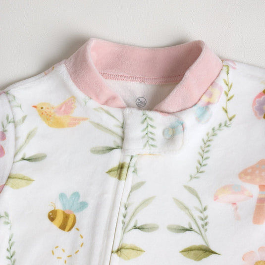 Pijama para niña con estampado de unicornios y arcoíris