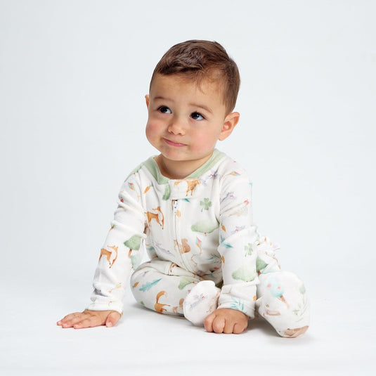 Pijama infantil completo con estampado divertido para niño