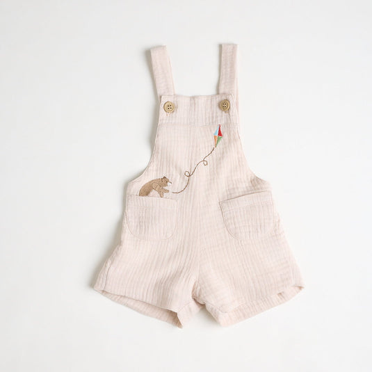 Overol de oso con orejitas en la capucha y botones decorativos