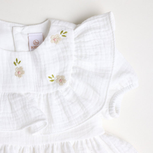 Vestido cristal con falda de tul y detalles nacarados