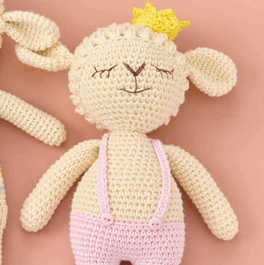 Amigurumi Oveja Corona Rosa