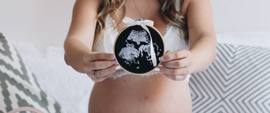 Celebrando la vida: Un viaje mágico desde el primer Latido