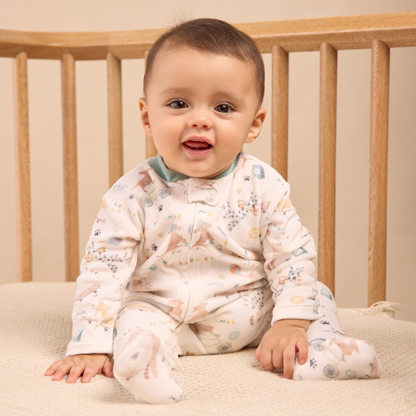 Pijama afelpada amigos